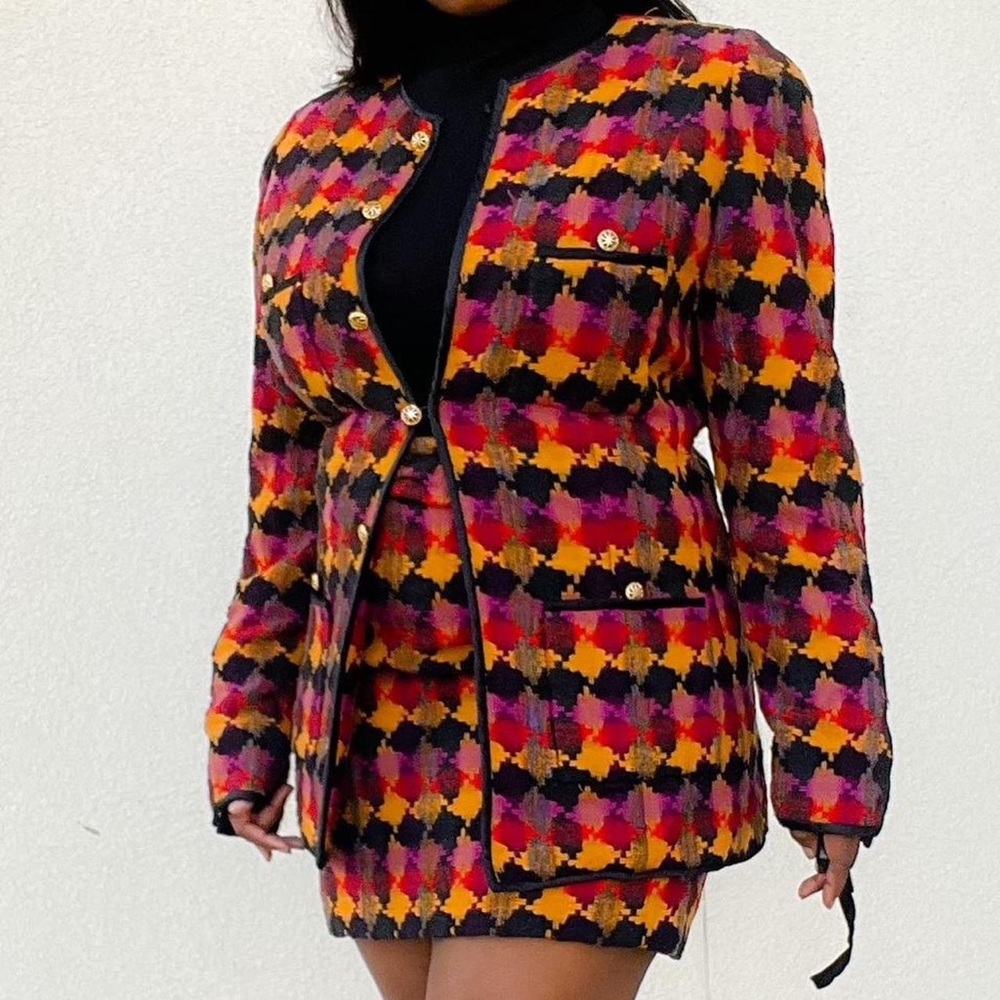 Vintage Carlisle Tweed Skirt Suit  ( Size 4)